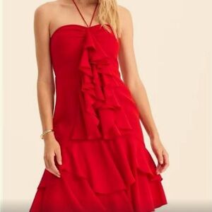 Express Red midi strapi dress with chiffon fabric. 💌❤️